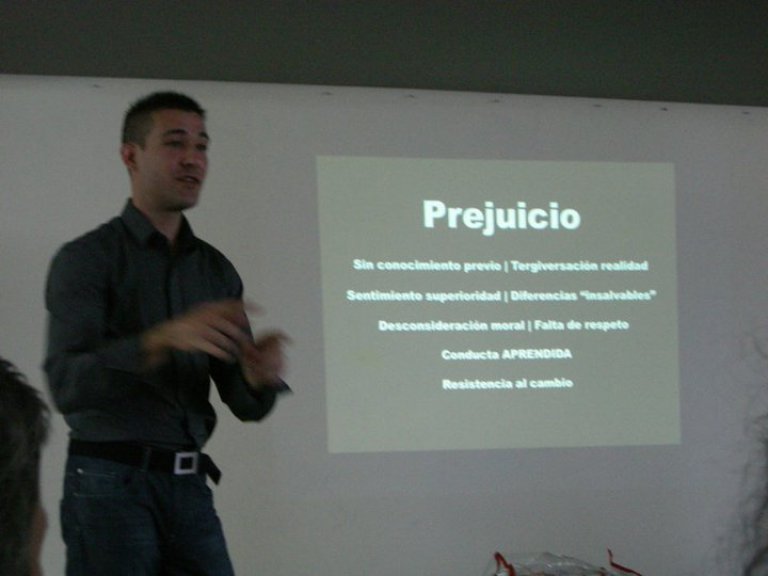Educación antiespecista Educación antiespecista